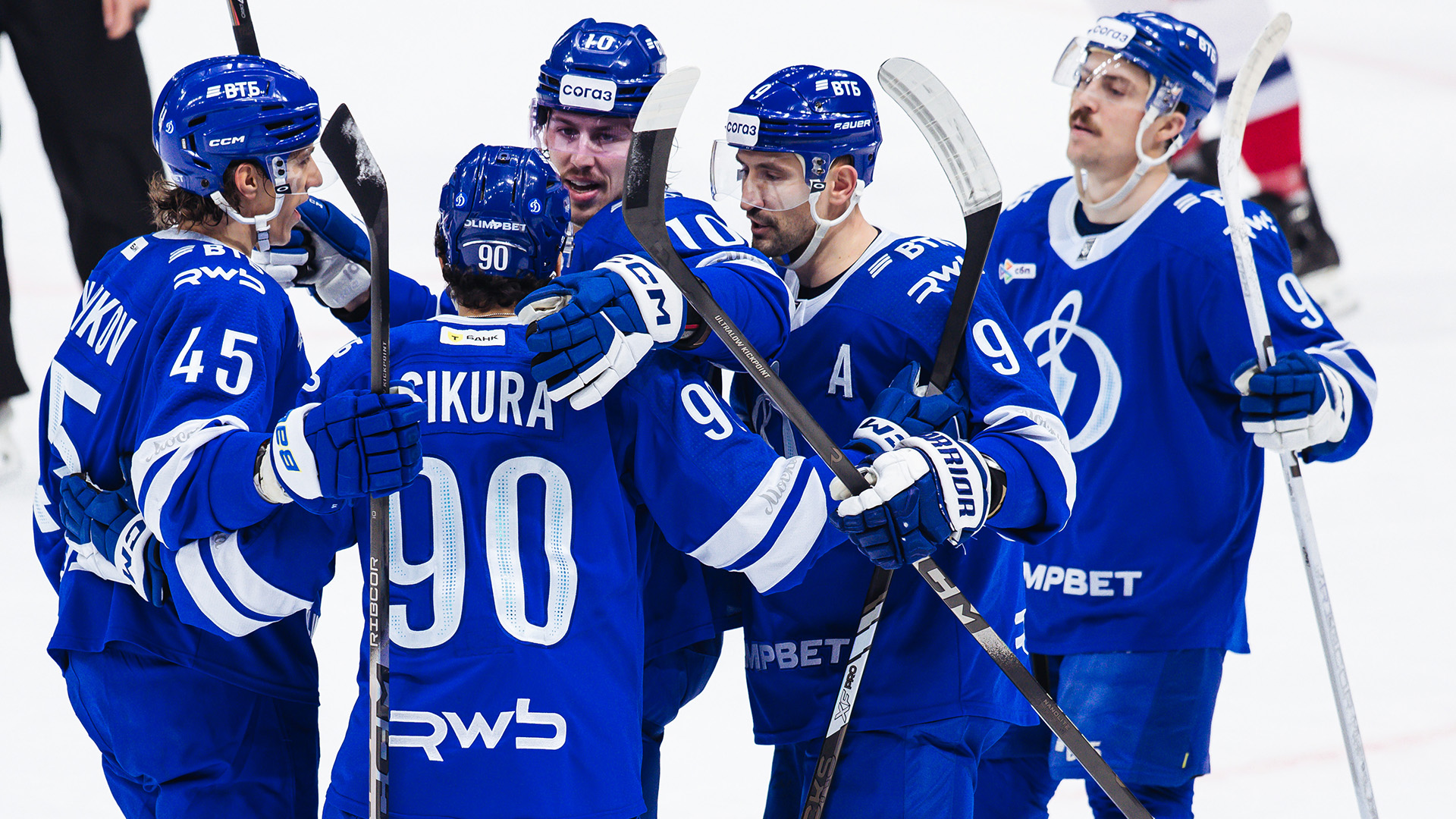 Правильное направление. «Динамо» обыгрывает «Локомотив»