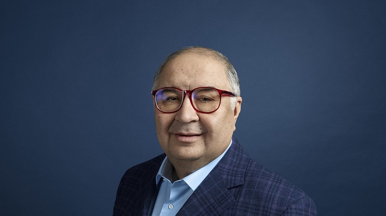 Алишеру Усманову — 72!