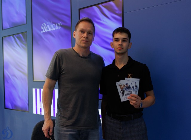 09.09.2025. Автограф-сессия Максима Афиногенова в Музее «Динамо»