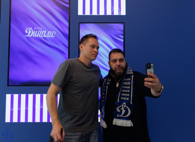 09.09.2025. Автограф-сессия Максима Афиногенова в Музее «Динамо»