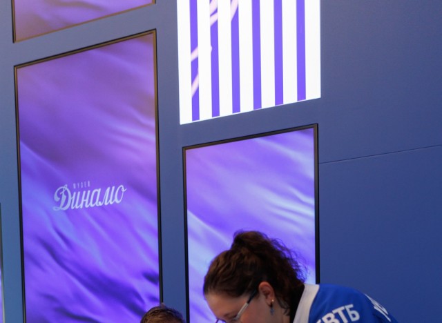 09.09.2025. Автограф-сессия Максима Афиногенова в Музее «Динамо»