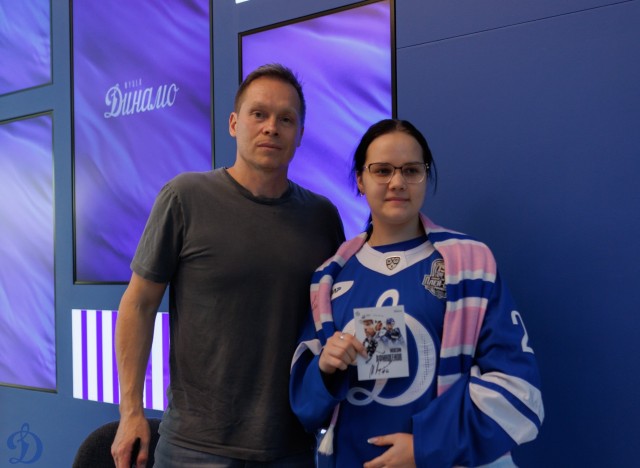 09.09.2025. Автограф-сессия Максима Афиногенова в Музее «Динамо»