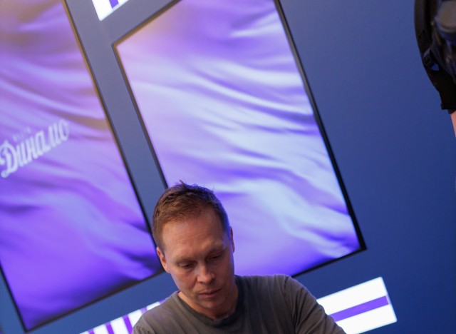 09.09.2025. Автограф-сессия Максима Афиногенова в Музее «Динамо»