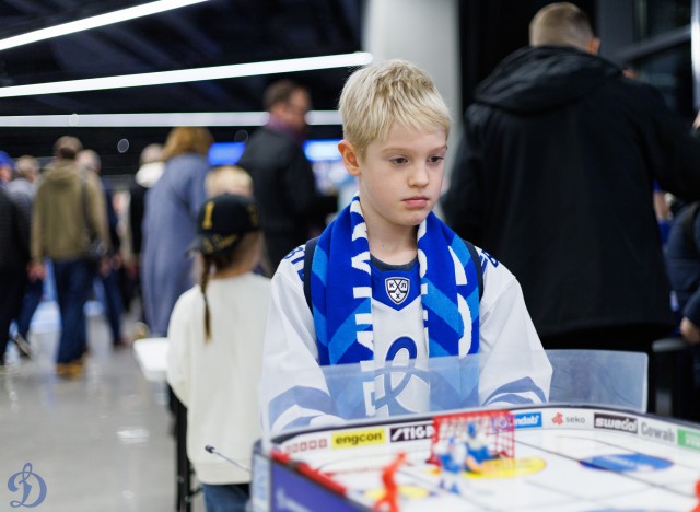 08.11.2025 Трибуны в лицах