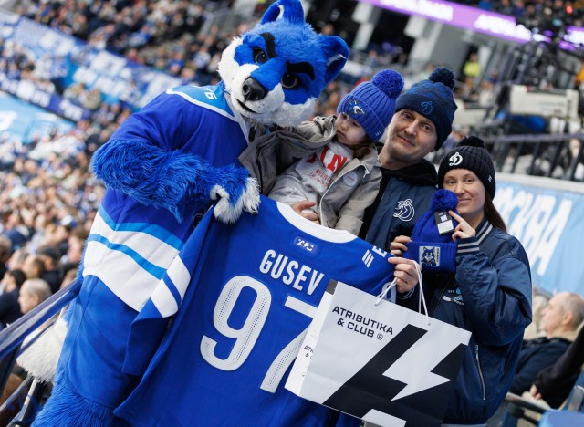 08.11.2025 Трибуны в лицах