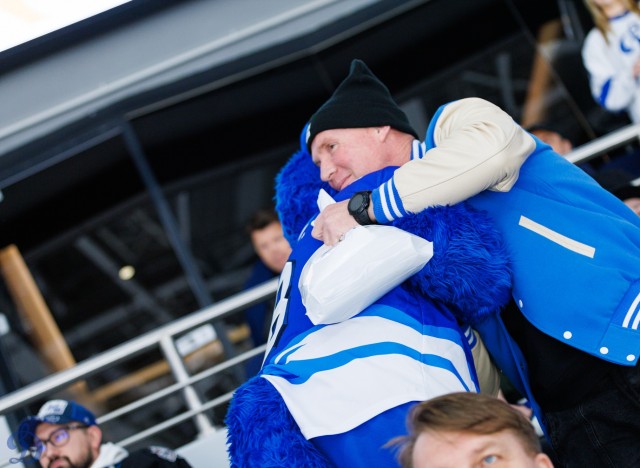 08.11.2025 Трибуны в лицах