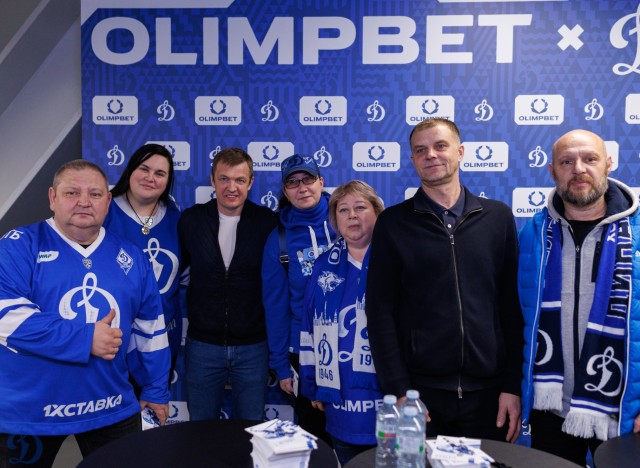 24.11.2025 Автограф-сессия Александра Еременко, Максима Афиногенова, Алексея Терещенко и Сергея Вышедкевича