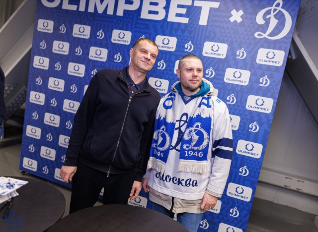 24.11.2025 Автограф-сессия Александра Еременко, Максима Афиногенова, Алексея Терещенко и Сергея Вышедкевича