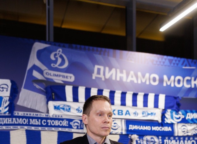 24.11.2025 Автограф-сессия Александра Еременко, Максима Афиногенова, Алексея Терещенко и Сергея Вышедкевича