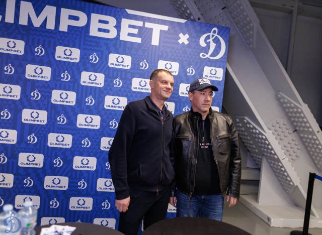 24.11.2025 Автограф-сессия Александра Еременко, Максима Афиногенова, Алексея Терещенко и Сергея Вышедкевича