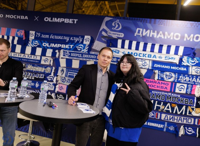 24.11.2025 Автограф-сессия Александра Еременко, Максима Афиногенова, Алексея Терещенко и Сергея Вышедкевича