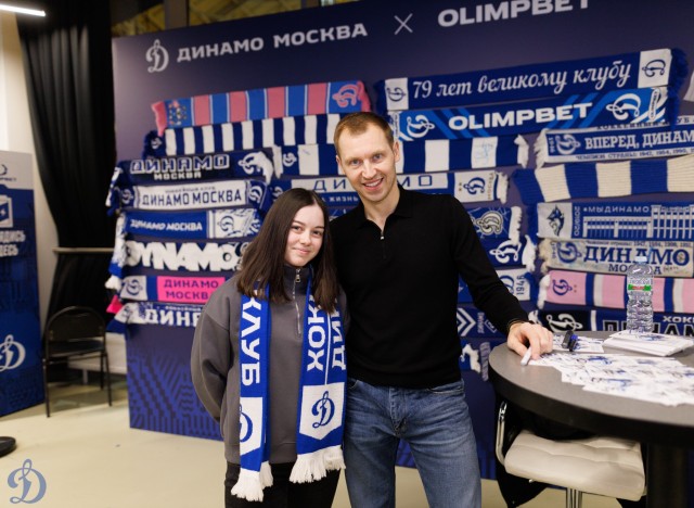 24.11.2025 Автограф-сессия Александра Еременко, Максима Афиногенова, Алексея Терещенко и Сергея Вышедкевича