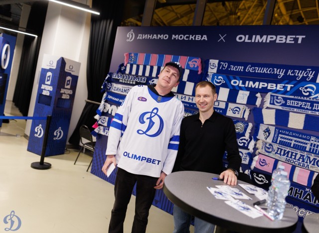 24.11.2025 Автограф-сессия Александра Еременко, Максима Афиногенова, Алексея Терещенко и Сергея Вышедкевича