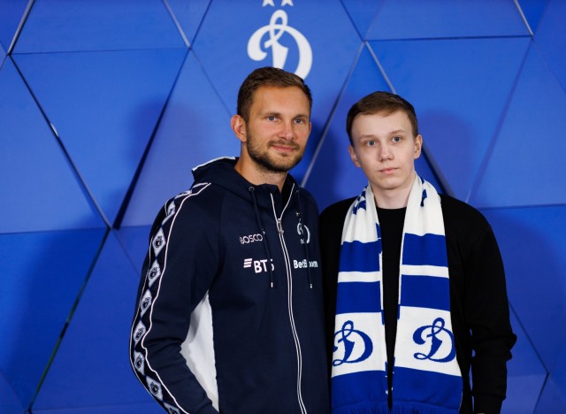 01.03.2026 Автограф-сессия Игоря Лещука