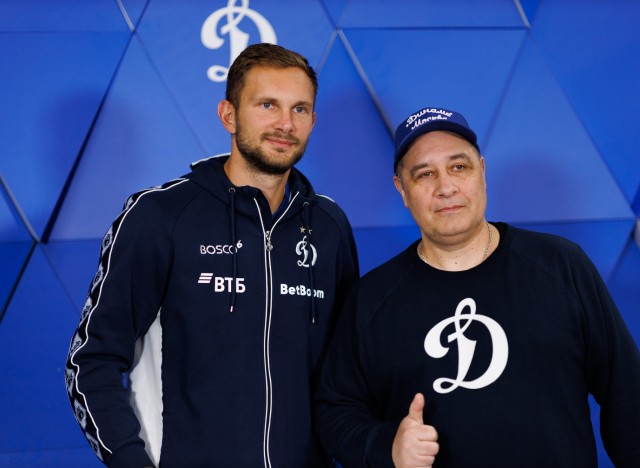 01.03.2026 Автограф-сессия Игоря Лещука