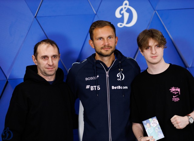 01.03.2026 Автограф-сессия Игоря Лещука