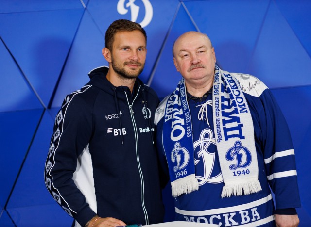 01.03.2026 Автограф-сессия Игоря Лещука