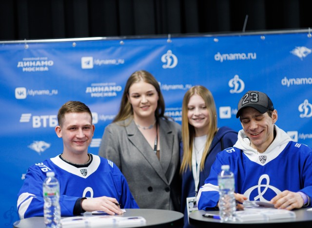 09.03.2026 Автограф-сессия Ильи Лейбина и Максима Пушненкова