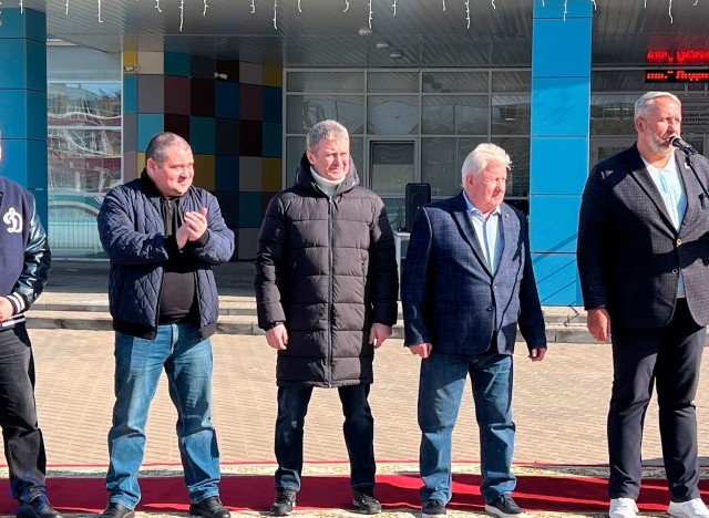 Открытие памятного монумента В.С.Мышкину и матч ветеранов