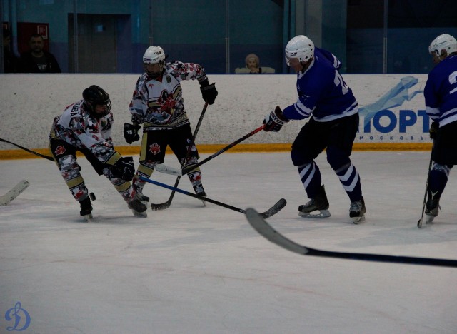 Открытие памятного монумента В.С.Мышкину и матч ветеранов