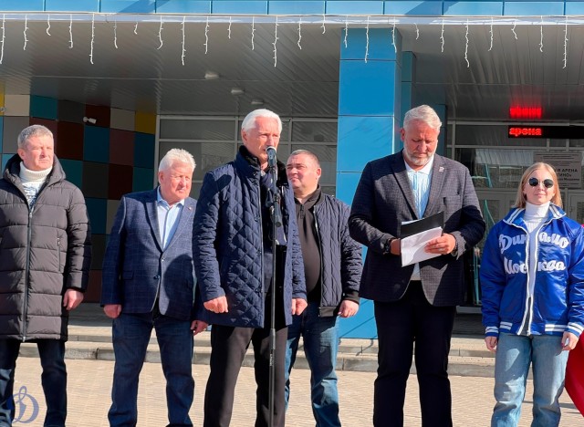 Открытие памятного монумента В.С.Мышкину и матч ветеранов