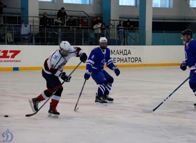 Открытие памятного монумента В.С.Мышкину и матч ветеранов