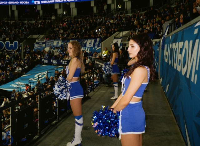 1/8 плей-офф Кубка Гагарина. «Динамо-Минск» — «Динамо» Москва в пленочных кадрах