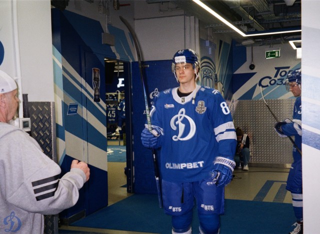 1/8 плей-офф Кубка Гагарина. «Динамо-Минск» — «Динамо» Москва в пленочных кадрах