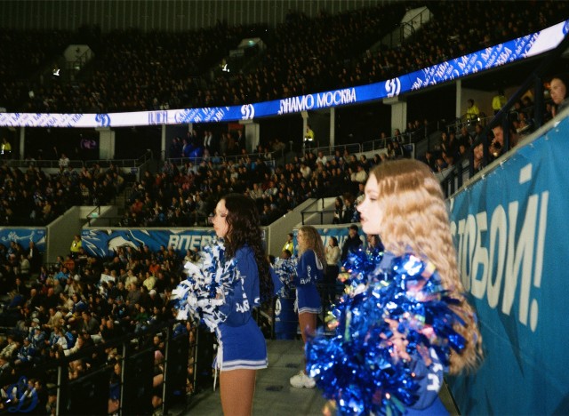 1/8 плей-офф Кубка Гагарина. «Динамо-Минск» — «Динамо» Москва в пленочных кадрах