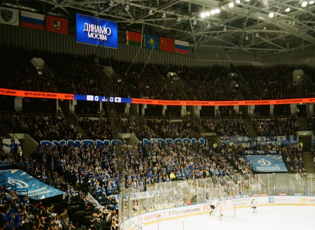 1/8 плей-офф Кубка Гагарина. «Динамо-Минск» — «Динамо» Москва в пленочных кадрах