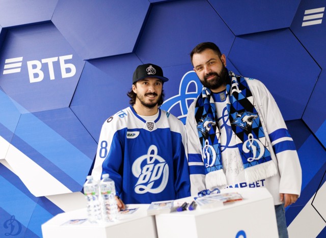 01.10.2026 Автограф-сессия Никиты Тертышного