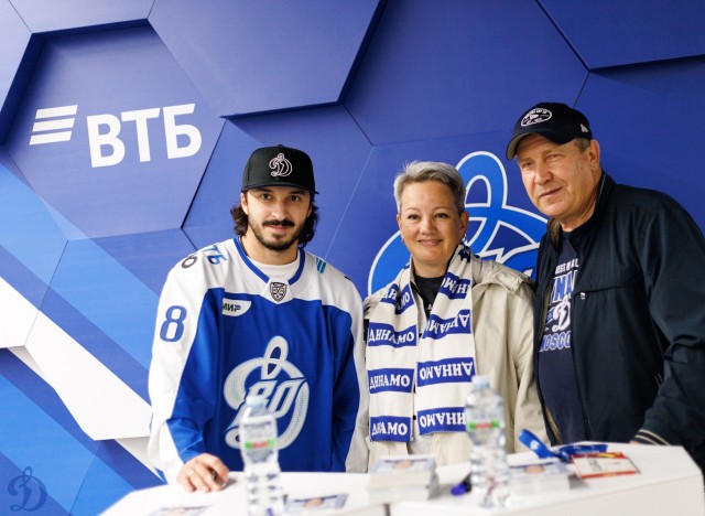 01.10.2026 Автограф-сессия Никиты Тертышного