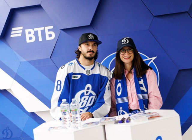 01.10.2026 Автограф-сессия Никиты Тертышного