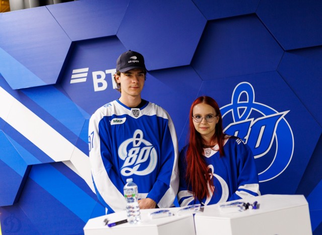 07.10.2026. Автограф-сессия Егора Римашевского