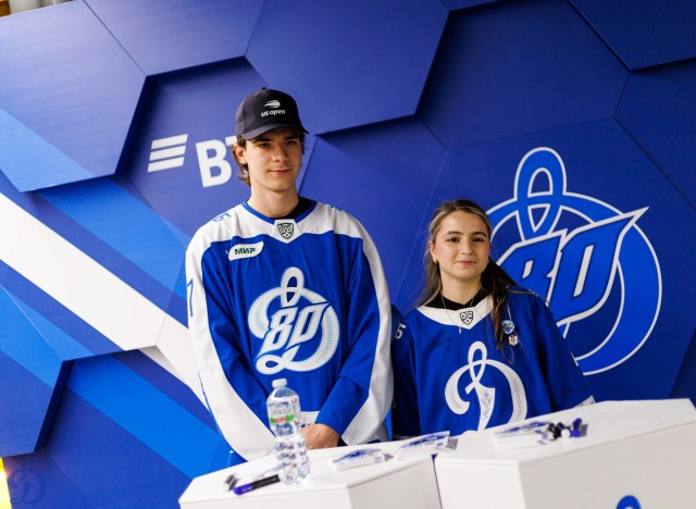 07.10.2026. Автограф-сессия Егора Римашевского
