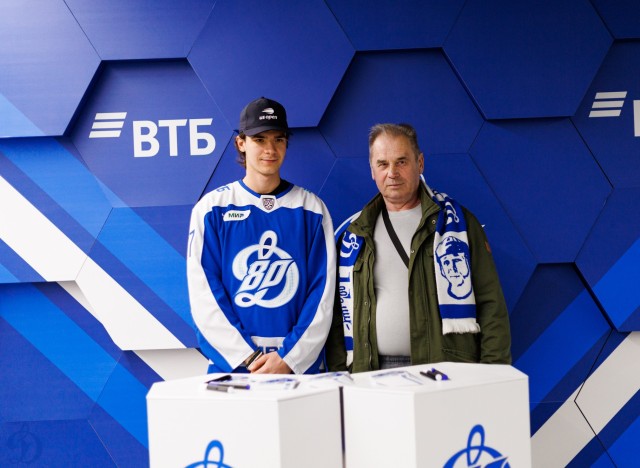 07.10.2026. Автограф-сессия Егора Римашевского
