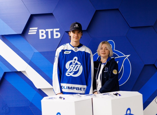 07.10.2026. Автограф-сессия Егора Римашевского