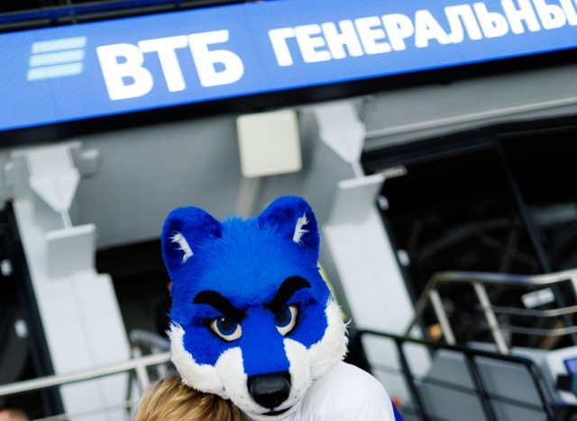 28.10.2026. Трибуны в лицах