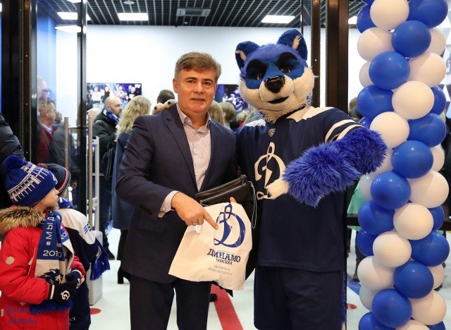 Открытие официального фаншопа ХК «Динамо»